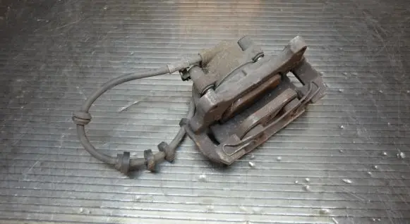 Audi A5 Sportback 8TA Front brake caliper