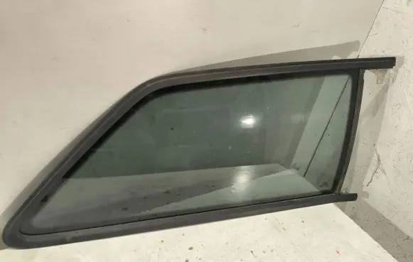 Audi A3 S3 8P Rear side window 43R000199 3R001583