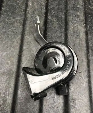 Mercedes-Benz E W238 Horn signal A2135424300 20T016