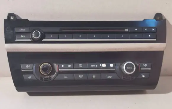 BMW 5 F10 F11 Climate control unit 9241238