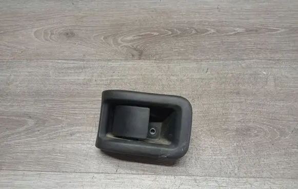 Volvo V70 Engine bonnet (hood) release handle 30779851