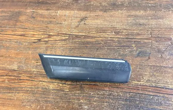 BMW 5 E28 Fender trim (molding) 1871097