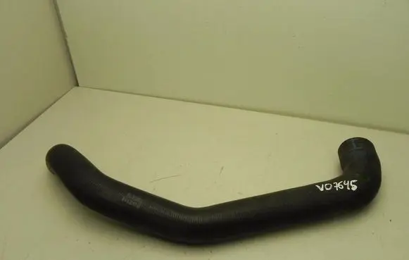 Ford Focus Air intake hose/pipe CV616C646AE VD7645