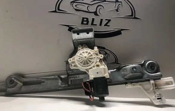 Dodge Caliber Rear door window regulator with motor 05074232AA S4161777