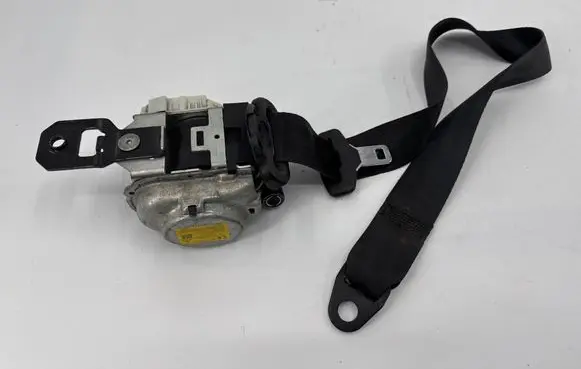 Iveco Daily 6th gen Front seatbelt 5802312002