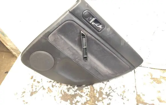 Volkswagen PASSAT B5 Rear door card panel trim