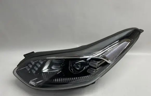 KIA Sportage Headlight/headlamp F192151610 F192101200