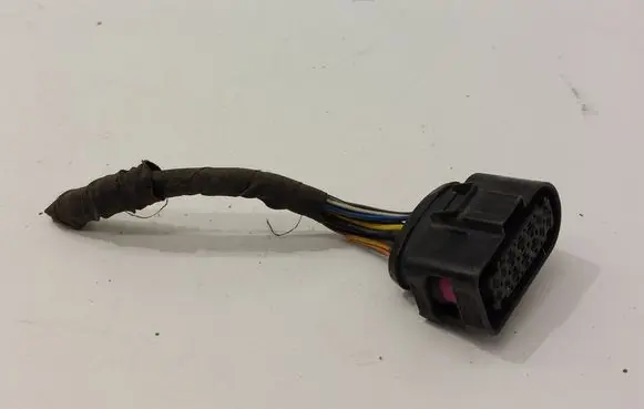 Volkswagen Jetta VI Headlight/headlamp wiring loom/harness 3C0973737