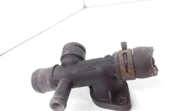 Audi A3 S3 8L Engine coolant pipe/hose 06A121133C