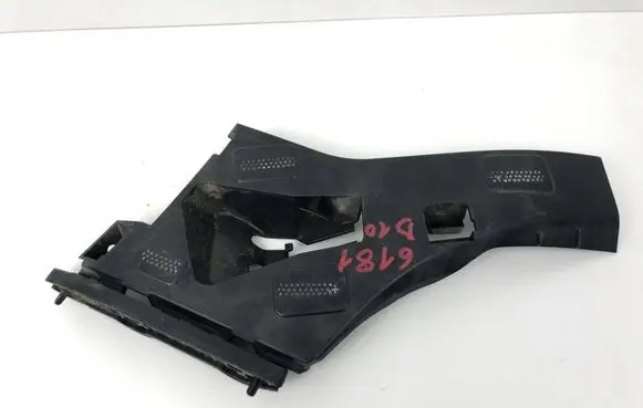 Mercedes-Benz A W176 Front bumper mounting bracket A1768850163