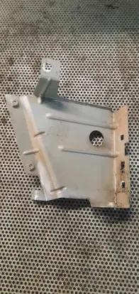 Renault Master III Fender mounting bracket 631230296R 4612G