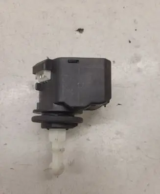 Audi A6 S6 C6 4F Headlight level adjustment motor 00883000