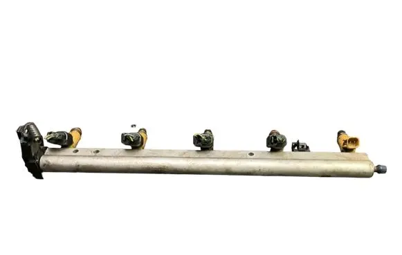 Volvo C70 Fuel injectors set 0261230109