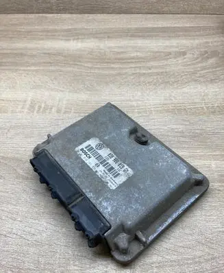 Volkswagen Golf IV Engine control unit/module ECU 038906018GM 0281010181