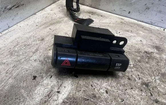 Chrysler 300 - 300C Hazard light switch 04602418AF