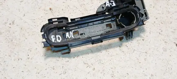 Audi A3 S3 8P Front door exterior handle/bracket 8E2837886A