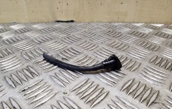 KIA Sorento Windshield washer spray nozzle 
