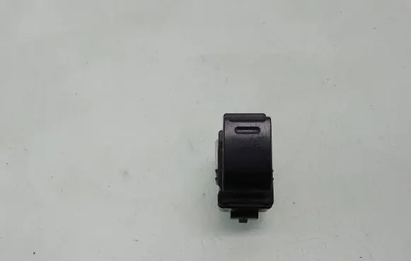 Toyota Prius (NHW20) Electric window control switch 5072E42