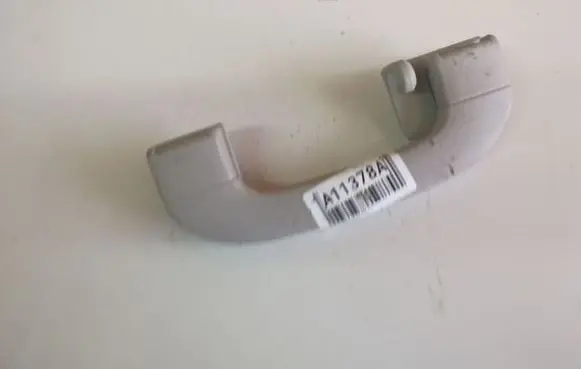 Mercedes-Benz A W169 Rear interior roof grab handle 1698100251