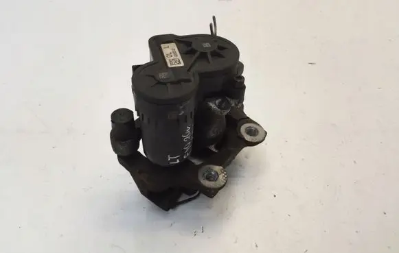 BMW 1 F40 Rear brake caliper 6892605