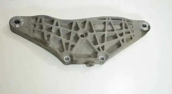 Audi A4 S4 B7 8E 8H Rear differential/diff mount bracket 8E0599287K 8E0599287L