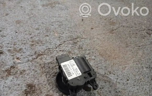 Citroen C4 II Air flap motor/actuator 1000193010 T1020286F 0801121B
