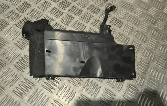 Volvo XC90 Fuse box cover 21245000001