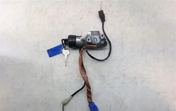 Subaru Forester SF Ignition lock 