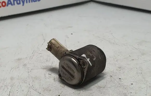 BMW X5 E70 Hydraulic servotronic pressure valve 6788658 32106788658 6767410