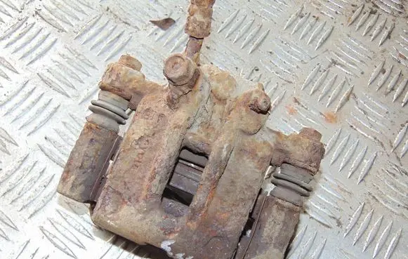 Toyota Corolla E120 E130 Rear brake caliper 4775002110