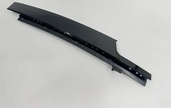 BMW 1 F20 F21 Front door glass trim molding 7276961