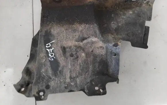 Suzuki SX4 Engine splash shield/under tray