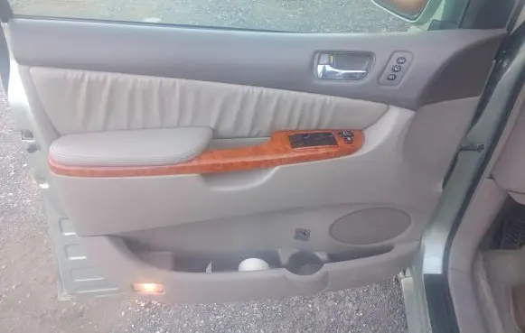 Toyota Sienna XL20 II Quarter vent window switch 