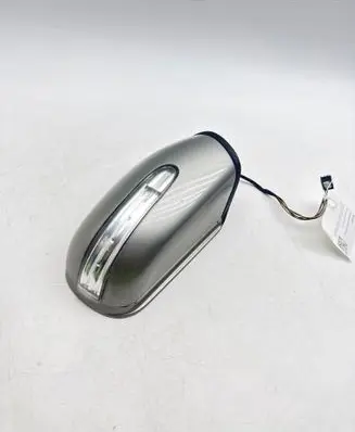 Mercedes-Benz C W203 Front door electric wing mirror 413133418
