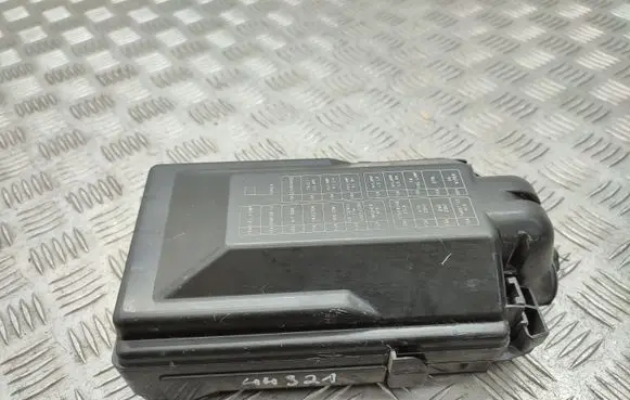 Land Rover Discovery 3 - LR3 Fuse module 284B9JK000