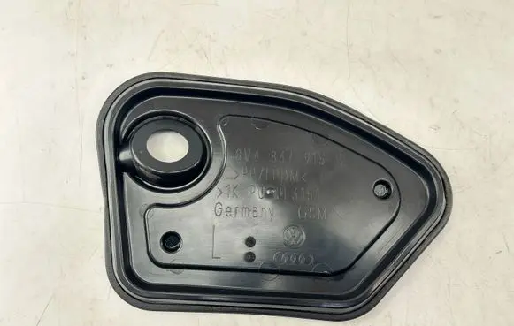Audi A3 S3 8V Other front door trim element 8V4837915B