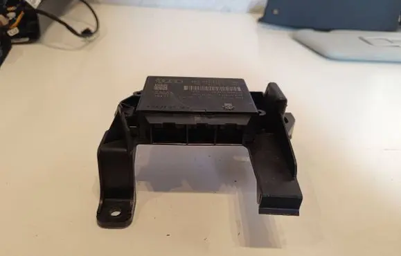 Audi A4 S4 B8 8K Parking PDC control unit/module 8K0919475T 000008579 304322