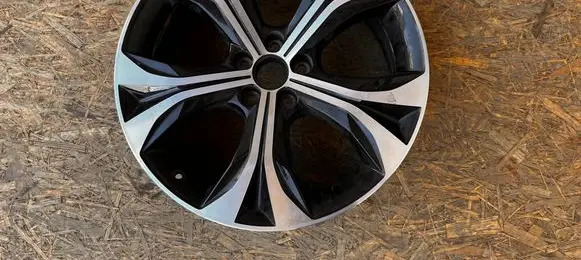 Toyota Highlander XU70 R20 alloy rim PW4570E003MB K997T91