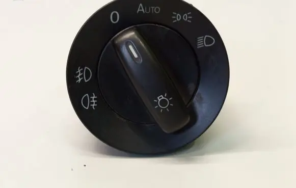 Volkswagen PASSAT B6 Light switch 1K0941431AS
