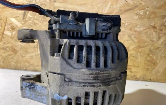 Opel Zafira A Generator/alternator