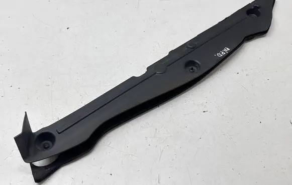 Porsche Panamera (970) Fender end trim 97050464201