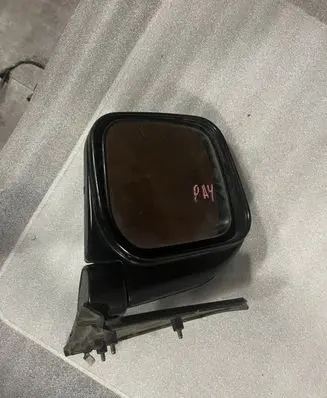 Mitsubishi Pajero Front door electric wing mirror