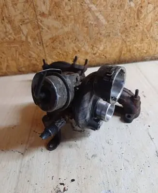 Volkswagen PASSAT B6 Turbo 038253014G BV39A0022 5007735302