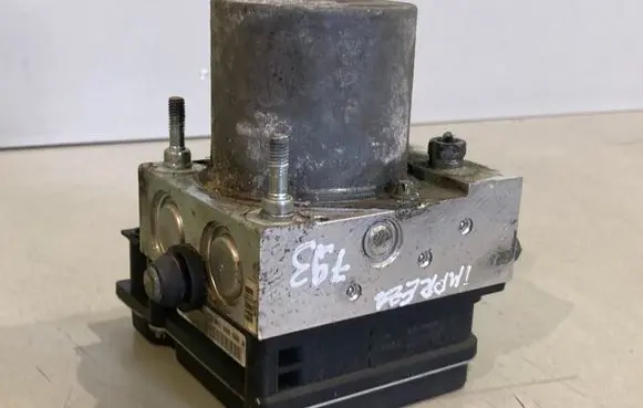 Subaru Impreza II ABS Pump 0265235478 27536FG010