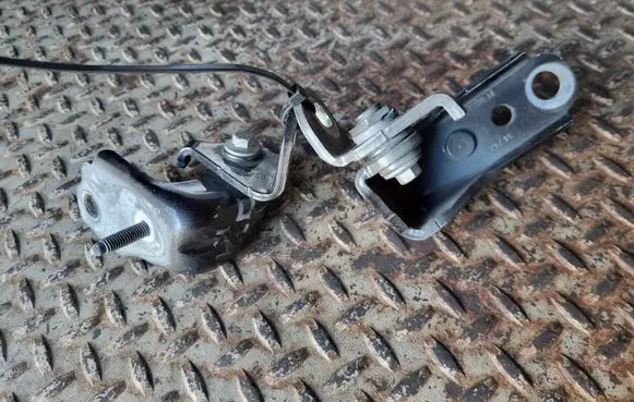 Ford Galaxy Front door hinge set EM2BR22800AA DS73F22810AA