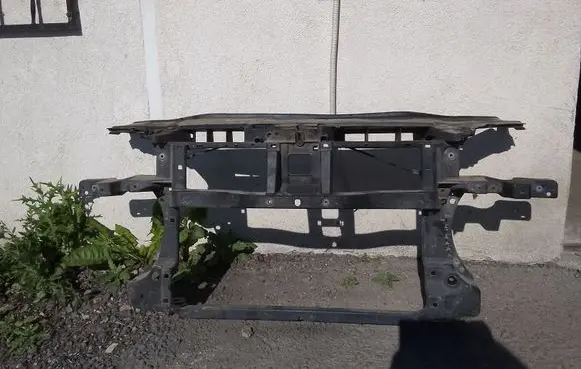 Volkswagen PASSAT B6 Top upper radiator support slam panel