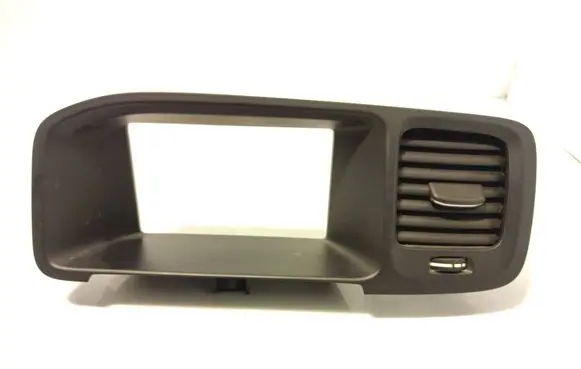 Dash center air vent grill