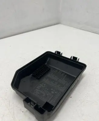 Opel Karl Fuse box cover 42686362