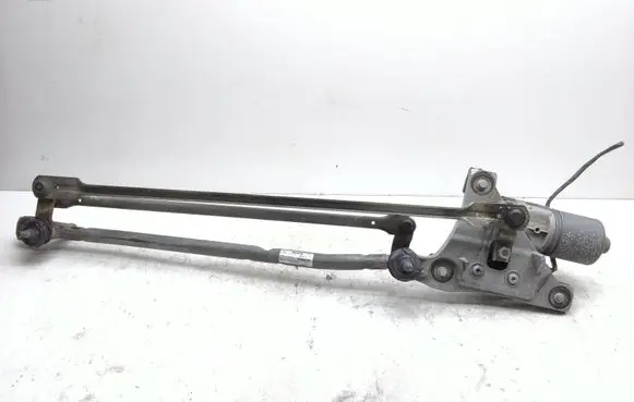 Volvo V50 Front wiper linkage and motor 3397021156 31253518 1397220585