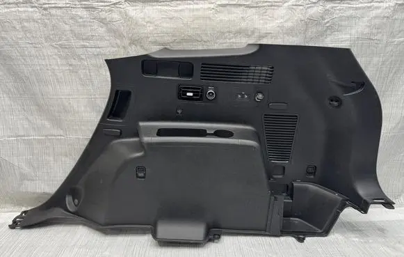 KIA Sorento IV Trunk/boot side trim panel